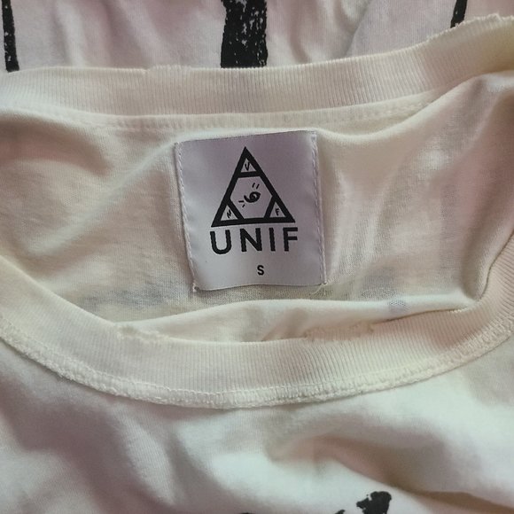 **RARE** Vintage UNIF Black Death Triple Coffin Cross Print Distressed Tank Tee - Picture 9 of 10